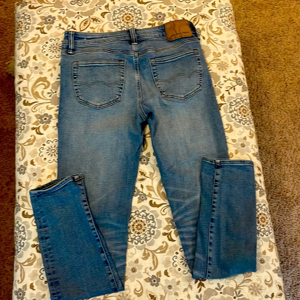 American Eagle men’s skinny jeans